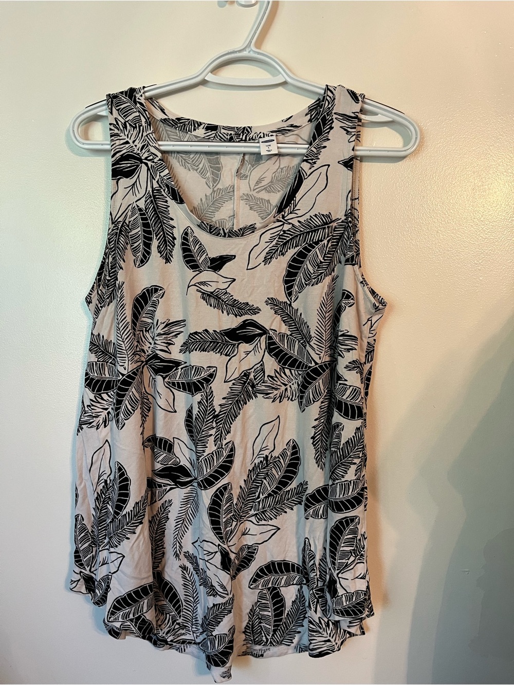 Old Navy Beige Tank Top with Black Leaf Print